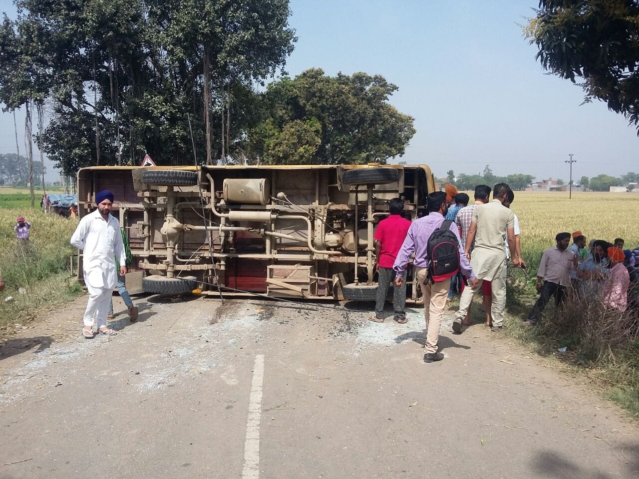 bus accident, fatehgarh bus accident, school bus accident, nine student injured, fatehgarh