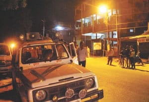 loot in pratapgarh 2