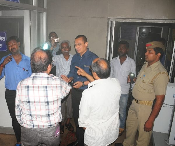 Pics of fire in Jhalkari bai hospital in Lucknow.