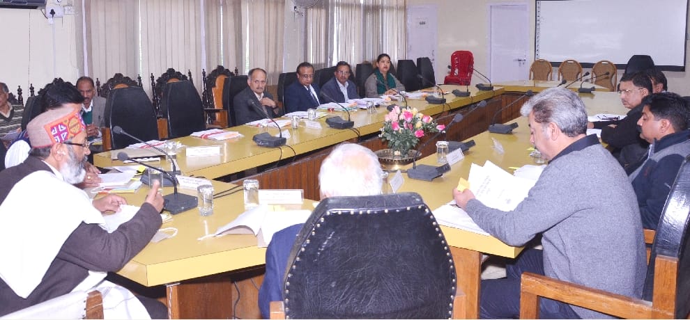  hp university EC meeting decisions.