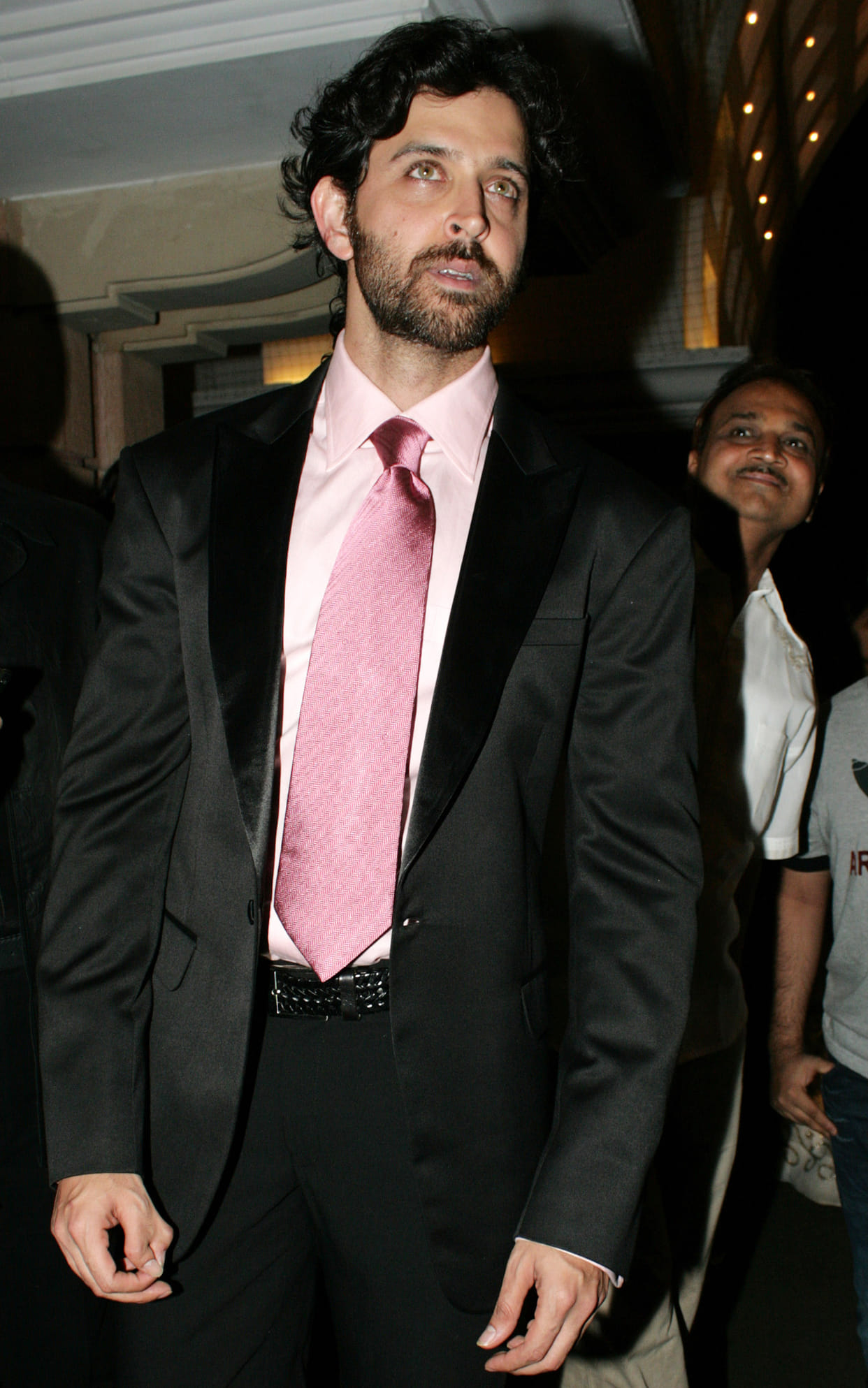 Hrithik Roshan gets a second legal notice; for 'hurtful' tweet about the Pope