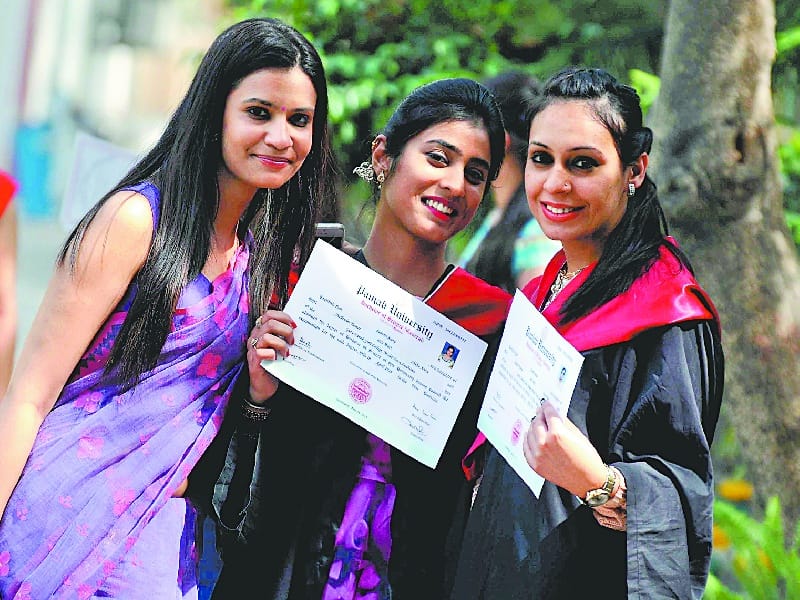 convocation, students get degree in ludhiana, convocation in ludhiana