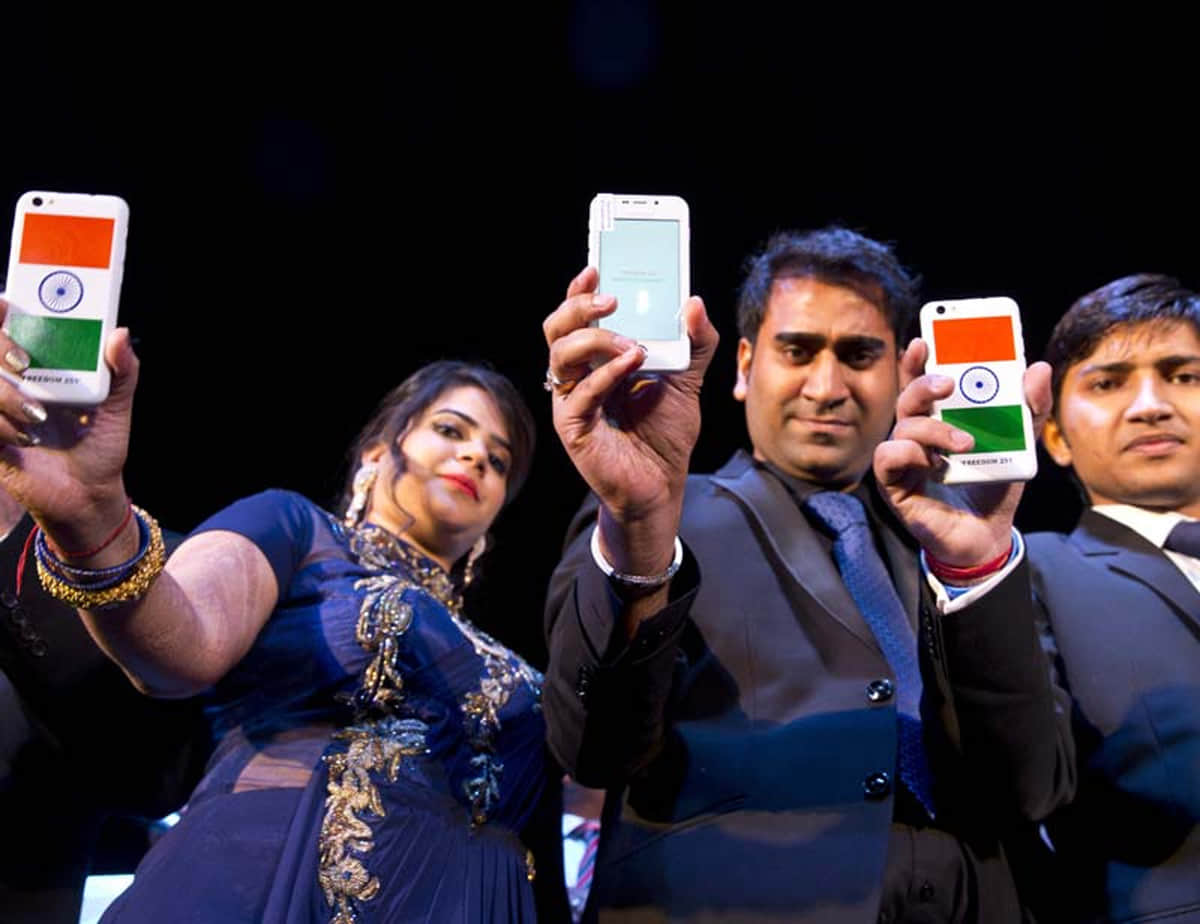 251 smartphone fraud case, police searching mohit goyal's wife and other accused