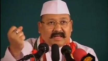  Satpal Maharaj on the back foot after Rebuke.