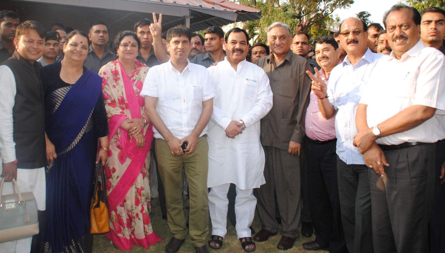 uttarakhand congress rebel mla back to dehradun