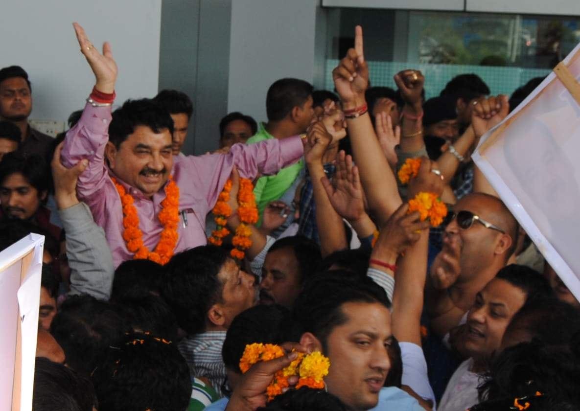 uttarakhand congress rebel mla back to dehradun