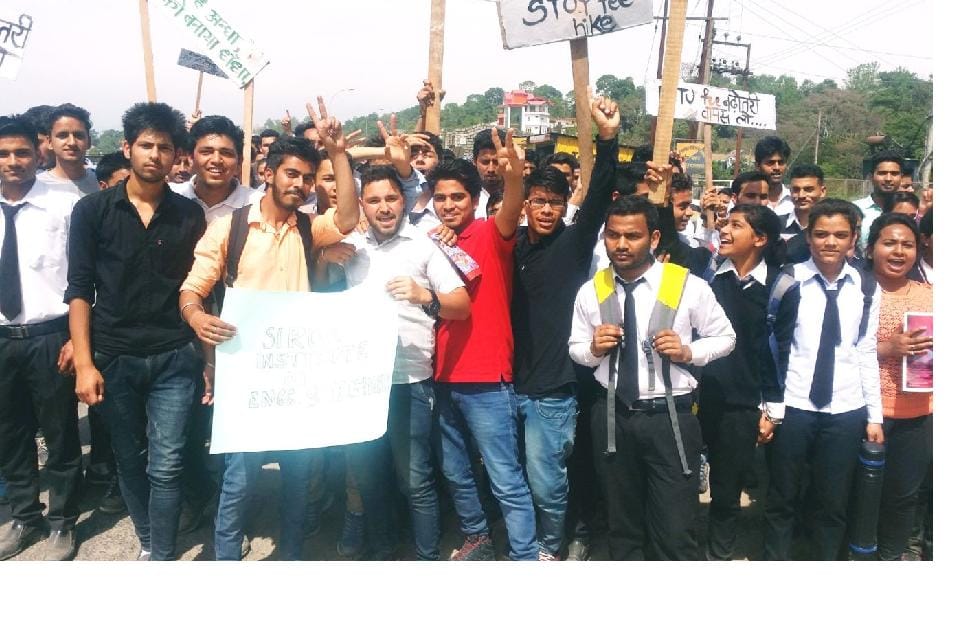 student go to rally