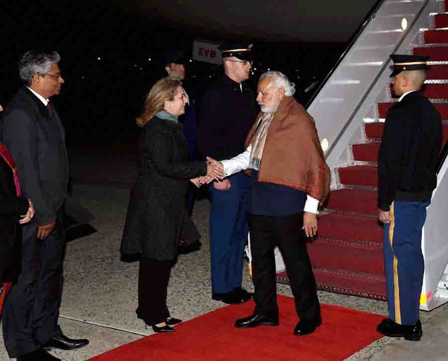 pm modi meet to nri