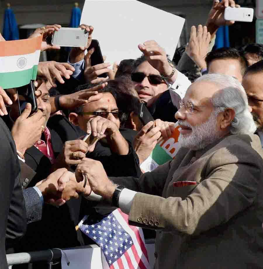 pm modi meet to nri