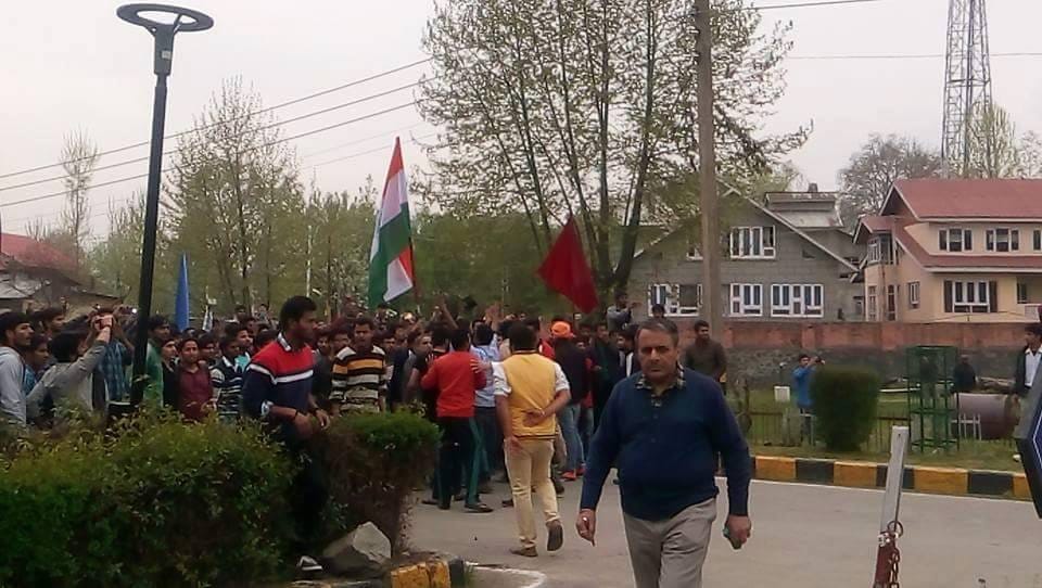 Jammu and Srinagar in India's defeat organically