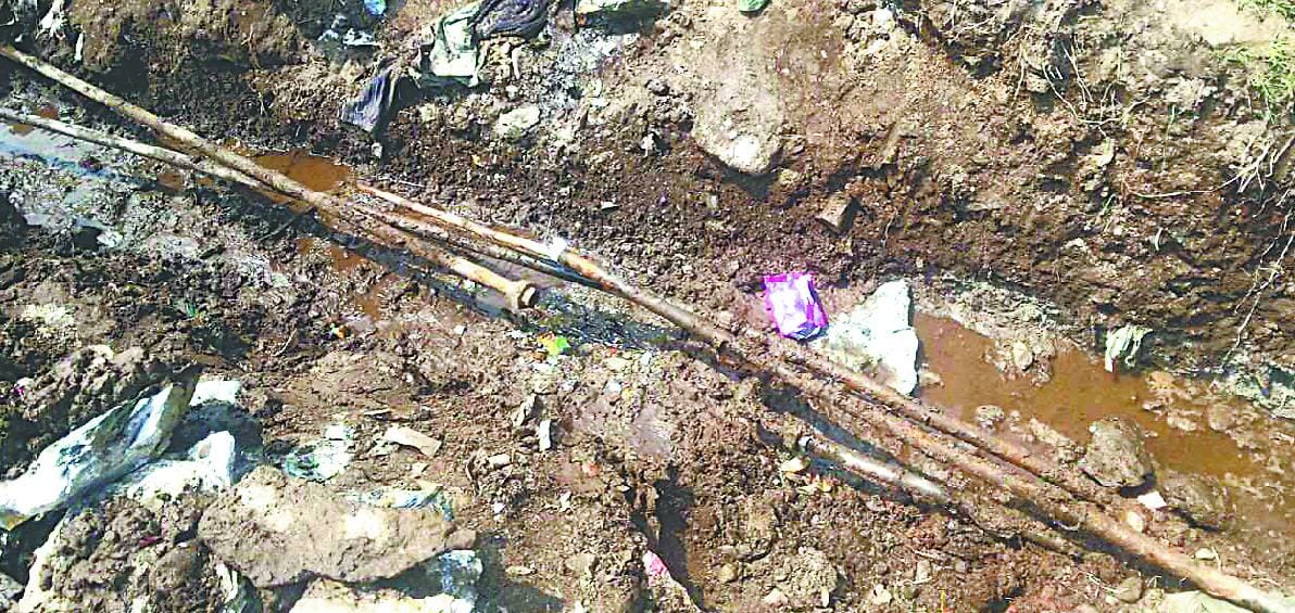 Broken water line in Munsyari