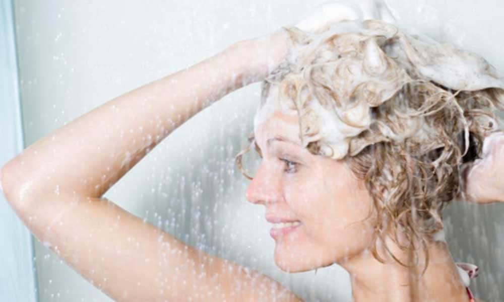 make shampoo at home with these 3 ingredients