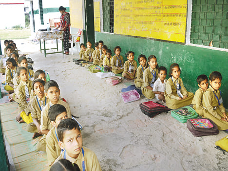 first in old uniform students reached school