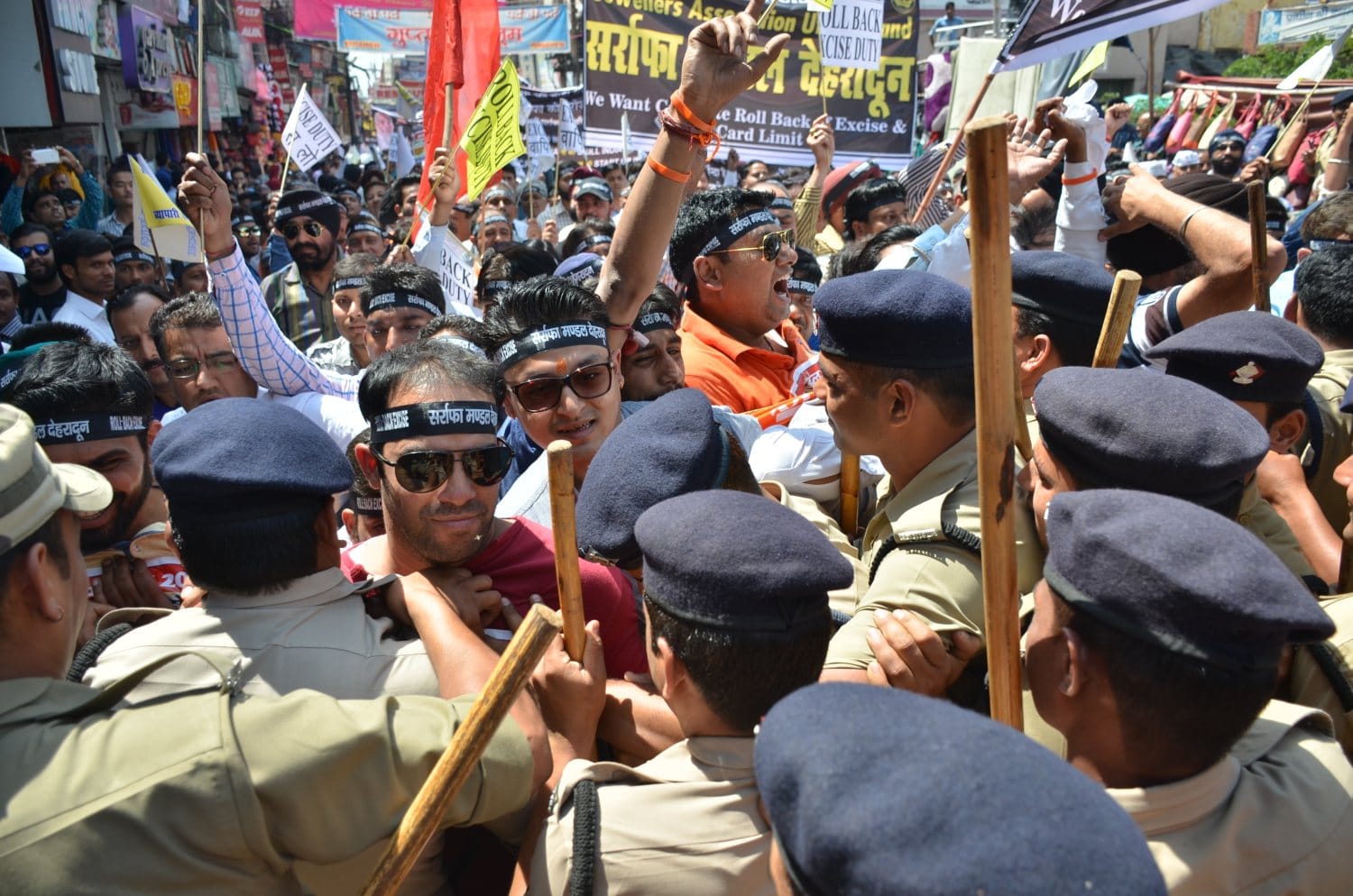 jewellers protest against excise duty