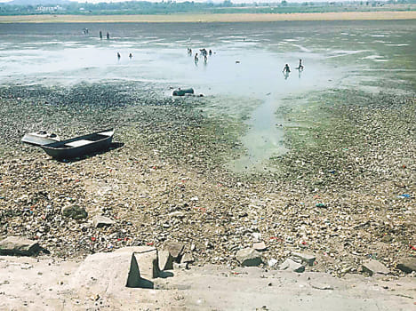 Large pond dry, drinking water crisis