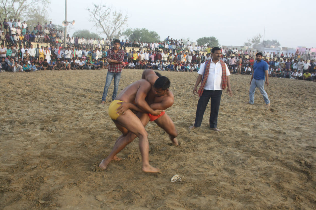 purvanchal lavel kusti dangal compition in varanasi from sunday