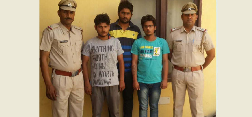 petrol pump loot accused arrested in gurgaon 