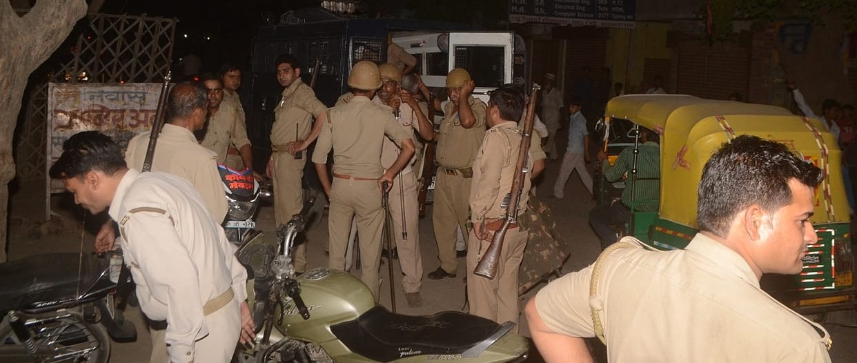 muphtee kee hatya ke baad bavaal, haeeve par lagaaya jaam