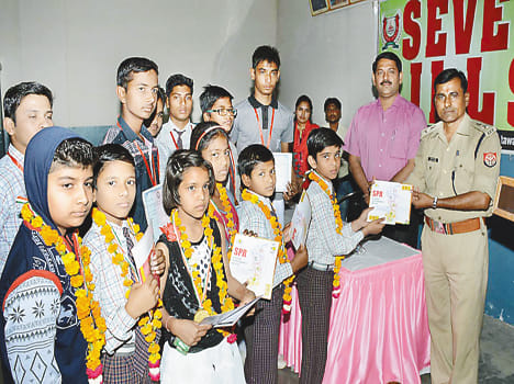 Students awarded medals