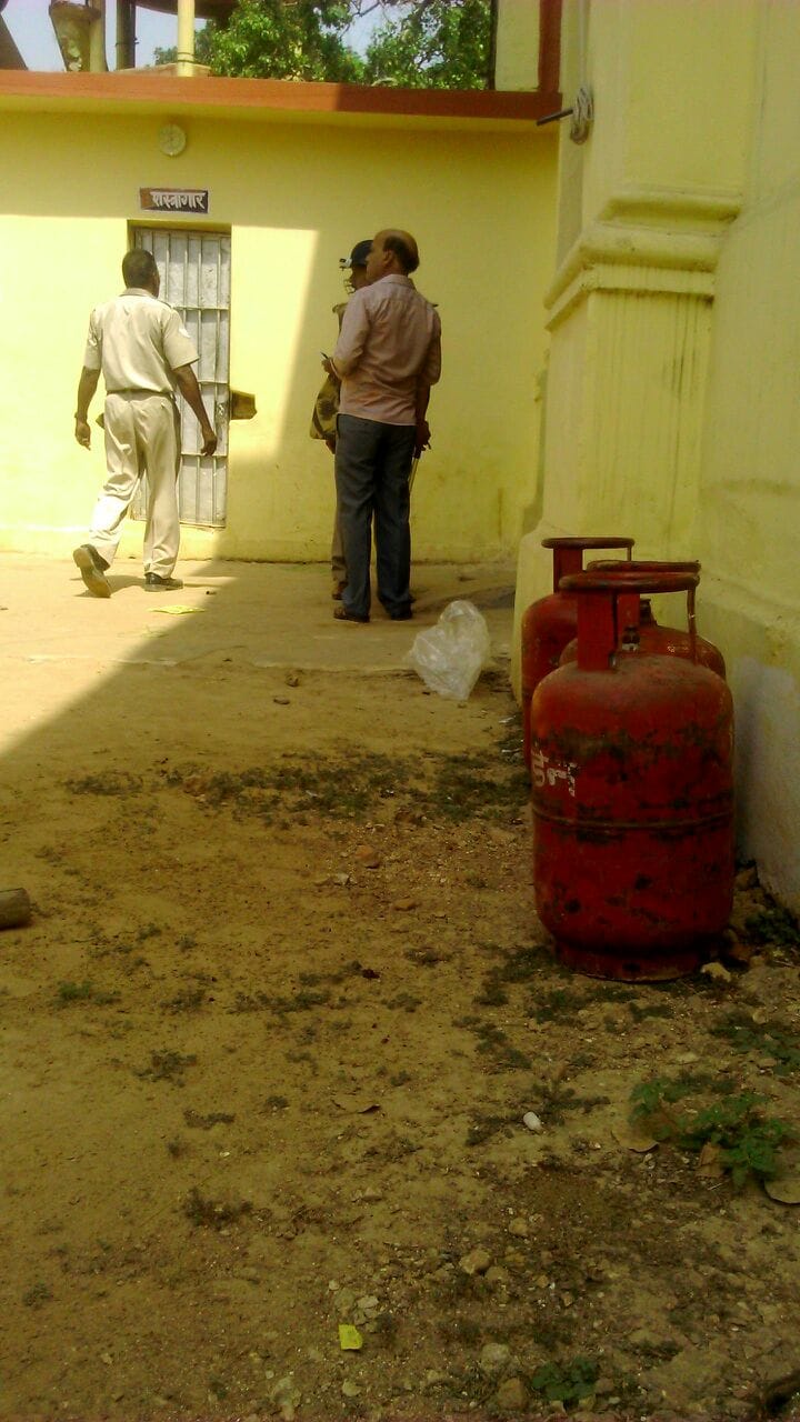  prisoners captured Varanasi Central jail, superintendent and jailer  made hostage