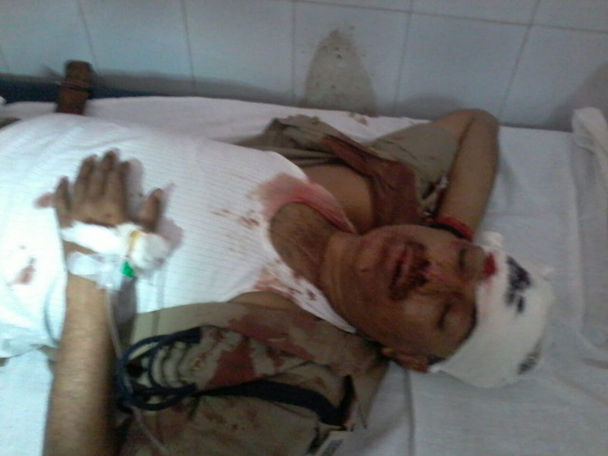 prisoners-captured-varanasi-dlstrict-jail-superintendent-and-jailer-made-hostage