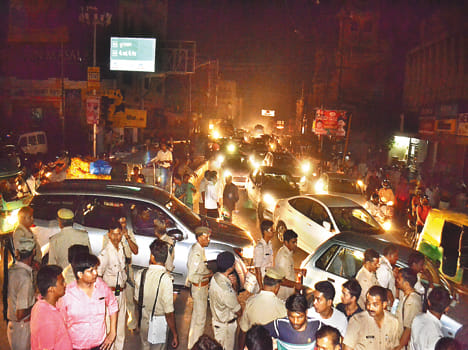 Vandalizing of lawyers, the public was furious