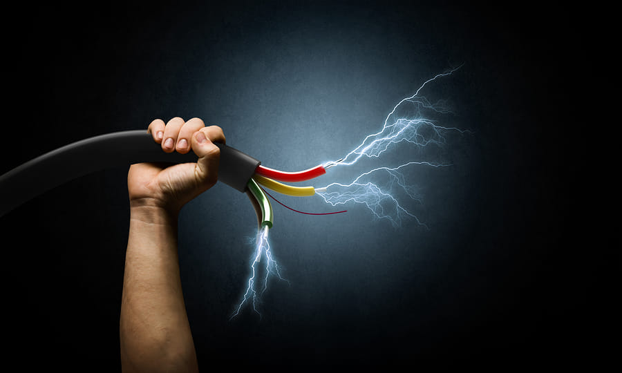 Lineman death after Electric shock.