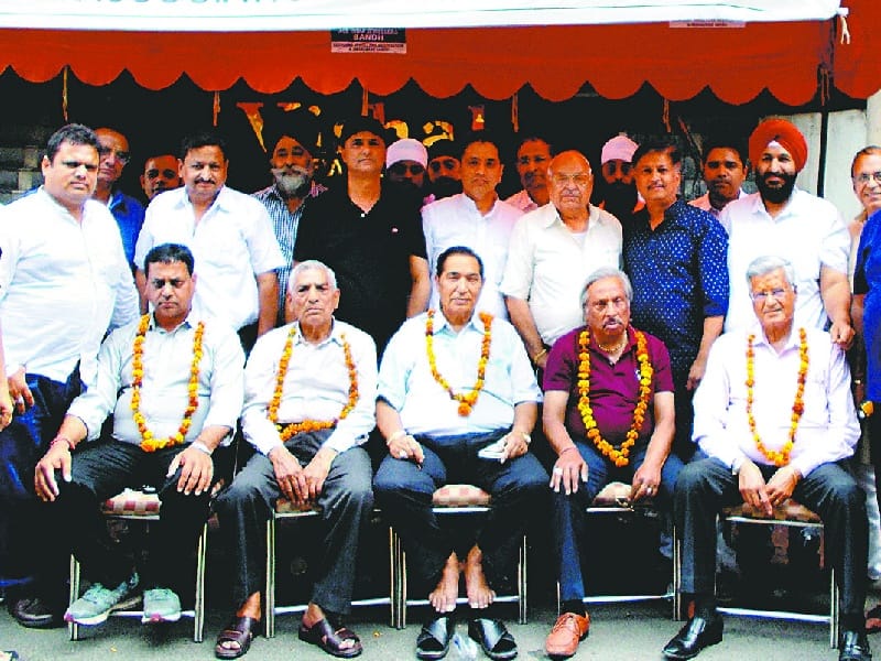 hunger strike, strike on in ludhiana, jeweller strike in ludhiana 