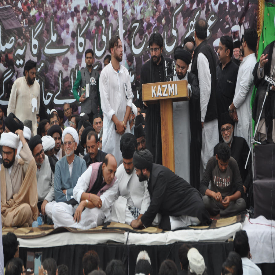 late maulana atahar majlis in lucknow imambada