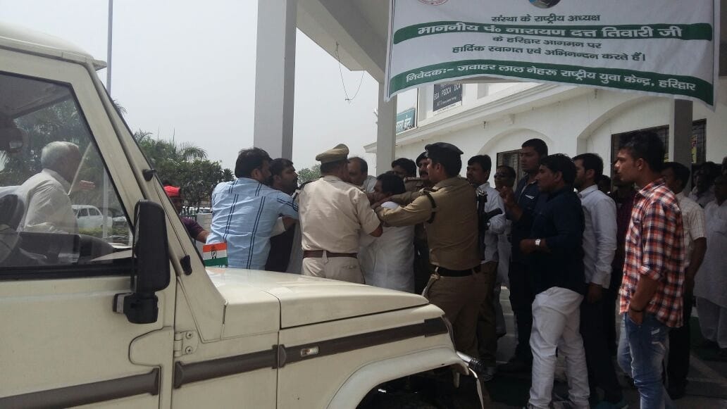 narayan dutt tiwari son rohit beaten photos