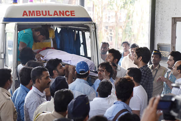 Pratyusha Banerjee dressed like a bride for last rites