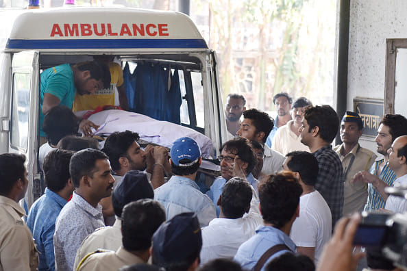 Pratyusha Banerjee dressed like a bride for last rites