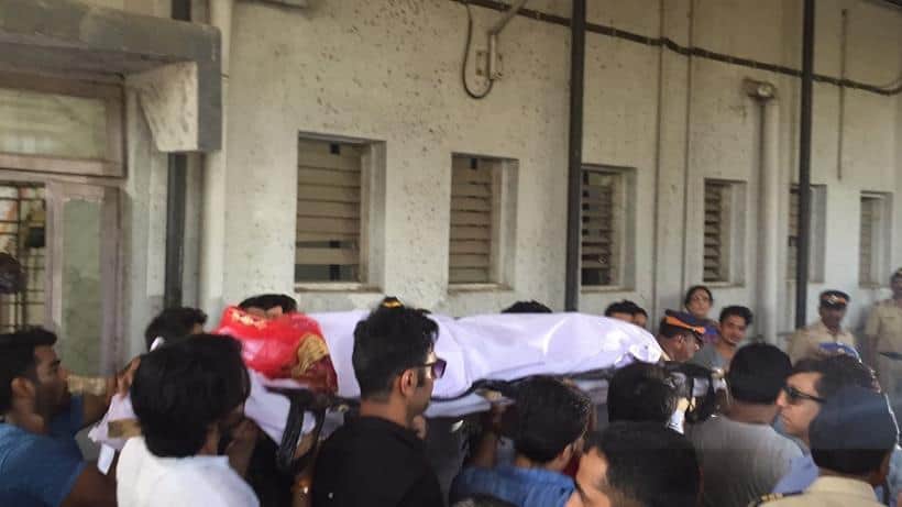 Pratyusha Banerjee dressed like a bride for last rites