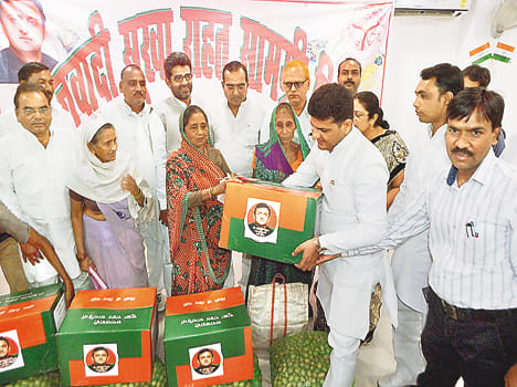100 poor got relief packet
