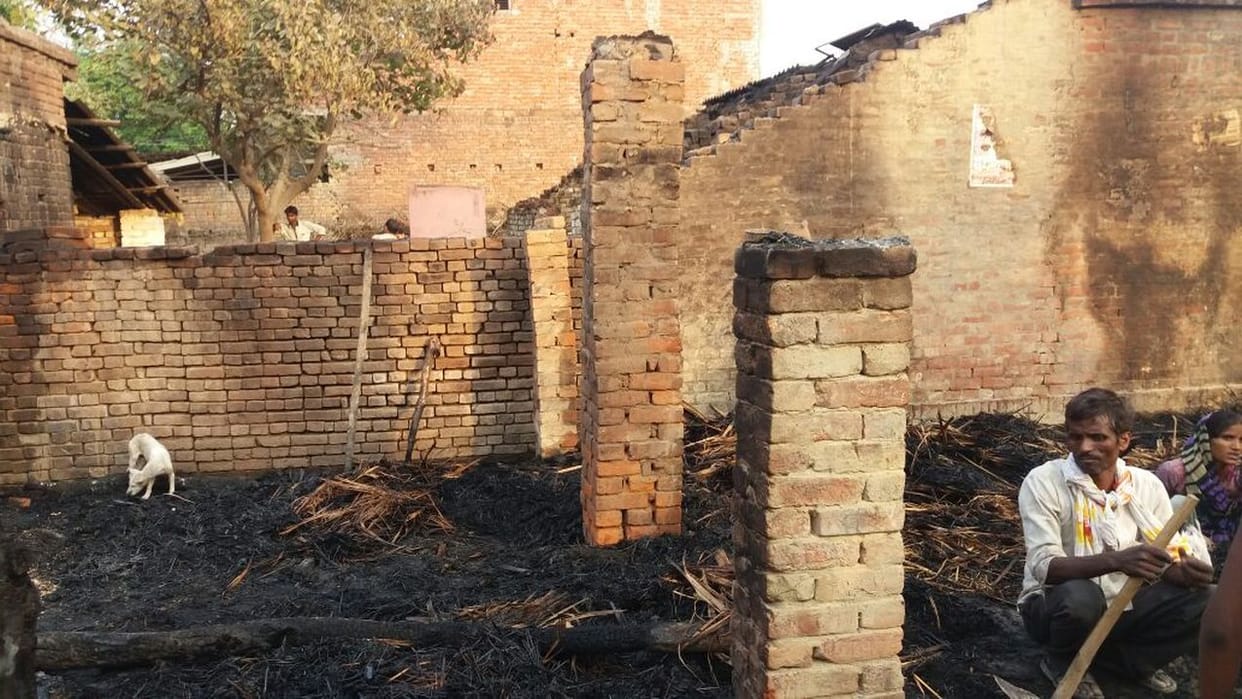 two houses Goods Ash from the fire 