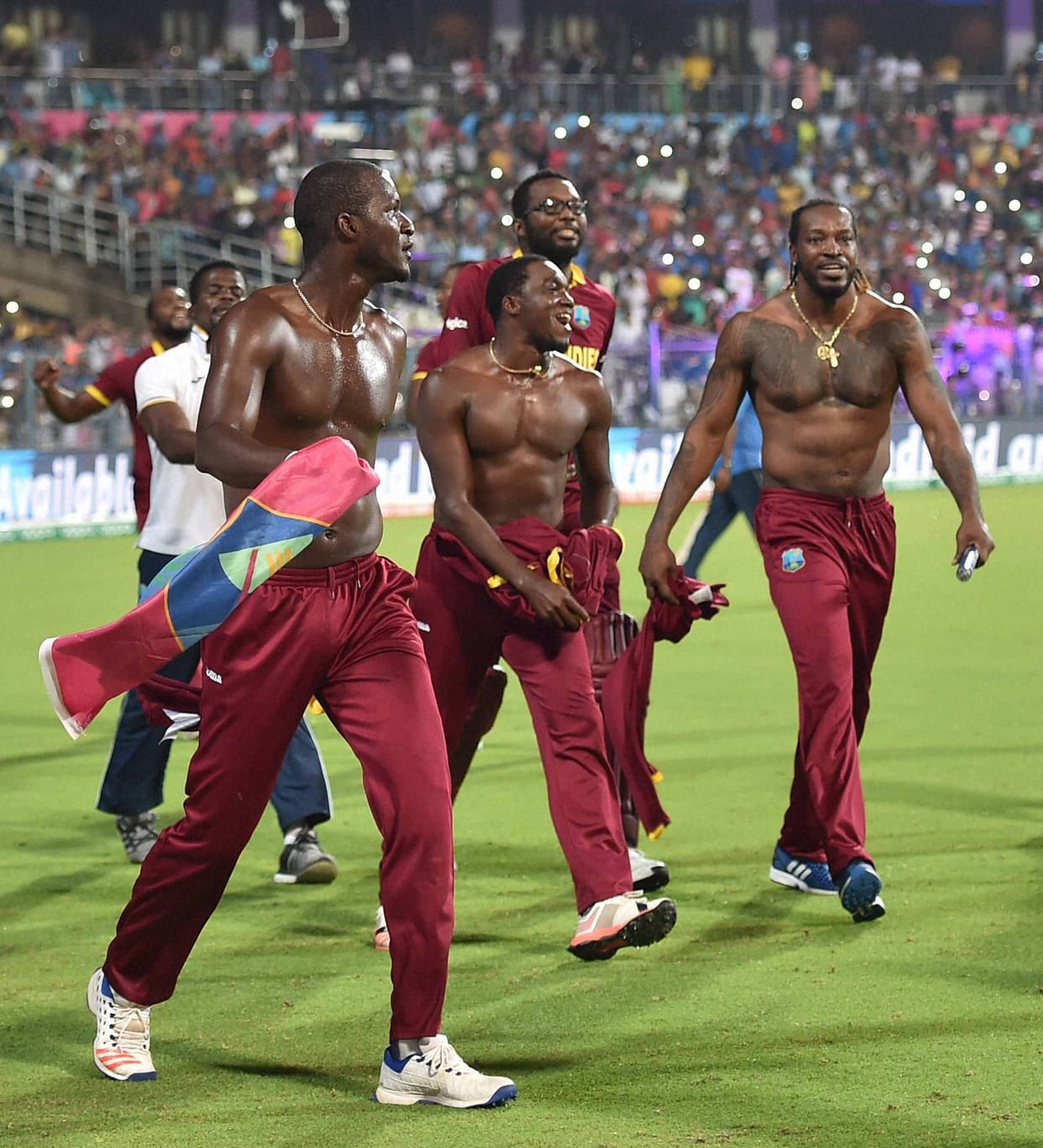 chris gayle returns in west Indies team for T-20 Against india 
