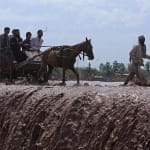 पाकिस्तान में भारी बारिश और बाढ़ से कम से कम 60 लोग मारे गए