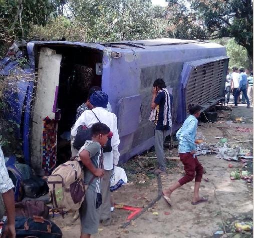one devotee dead, 34 injured in accident