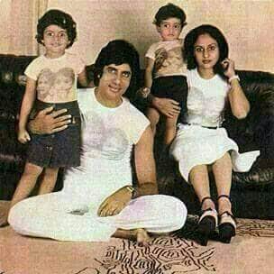 Very rare pictures of bollywood celebrates and Amitabh Bachchan