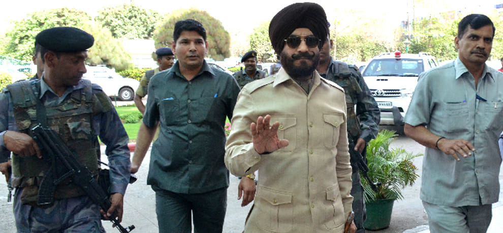 Maninderjeet Singh Bitta says Return the mosques to Hindu built by breaking the temple