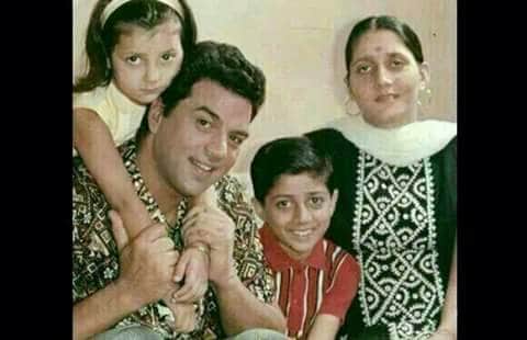 Very rare pictures of bollywood celebrates and Amitabh Bachchan