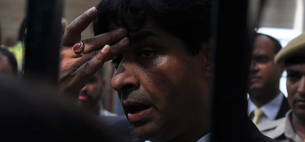 Amar Singh returned from the gate, gulam ali returned from the way