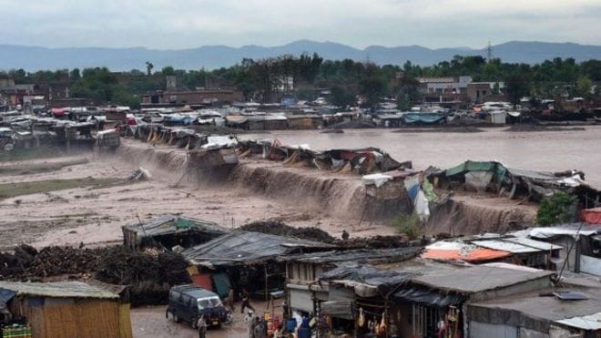 flood in pakistan, many people died