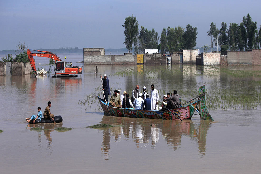 flood in pakistan, 60 people died