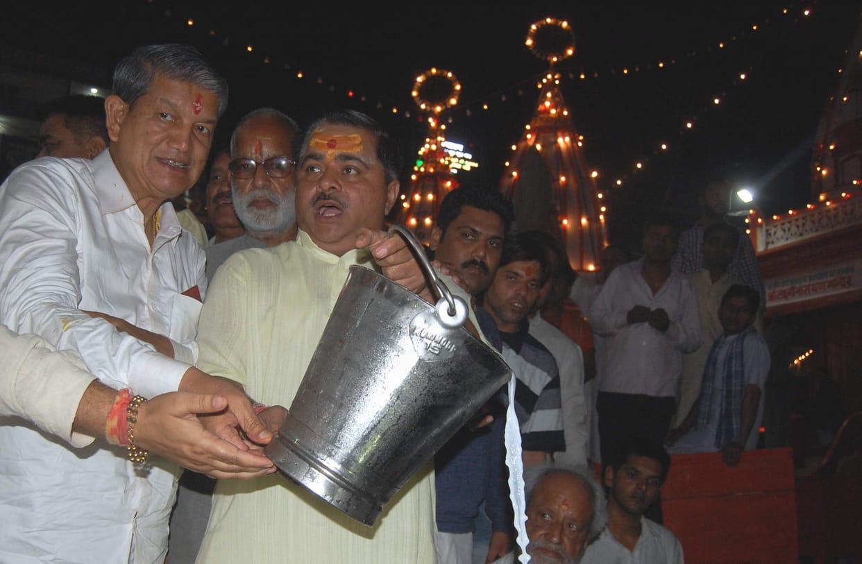 Harish Rawat arrived in the shelter of the Ganges