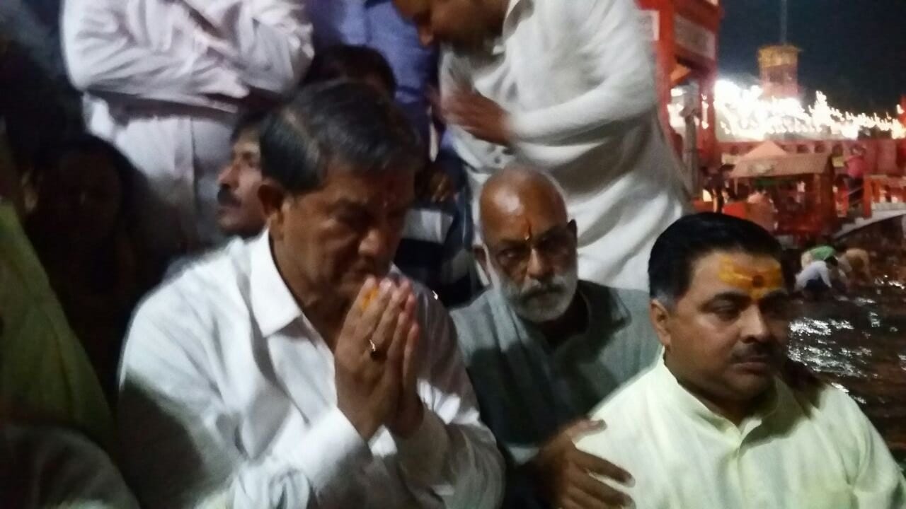 uttarakhand ex cm harish rawat went har ki pauri haridwar