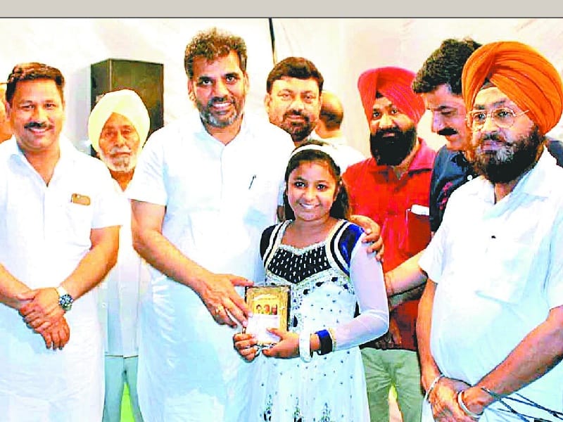 program, rang de basanti, Remember the martyrs in derabassi