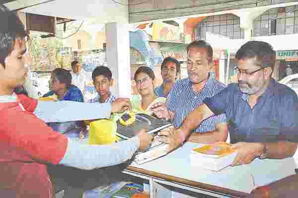 no names of books, schools gave book seller's card to guardians