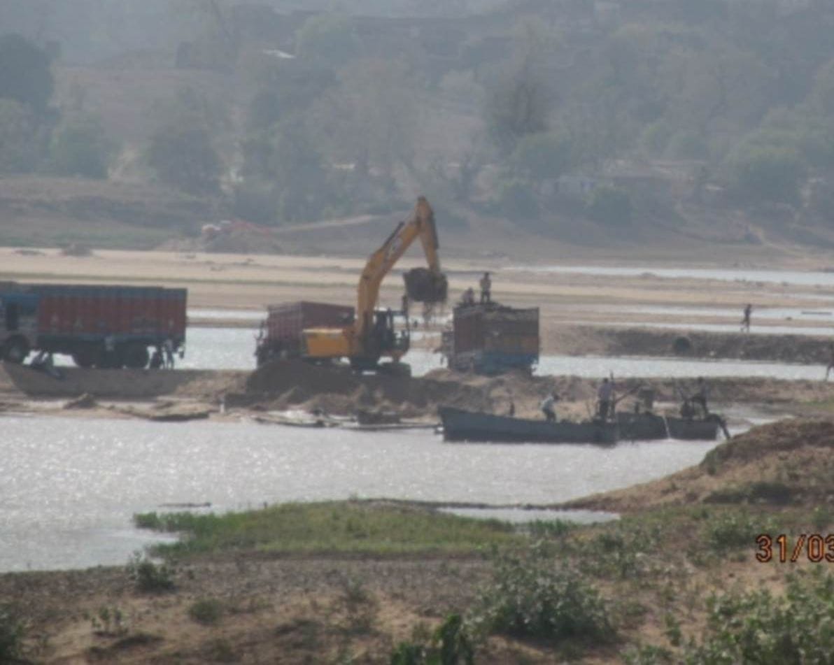 Operates from five sites of illegal sand
