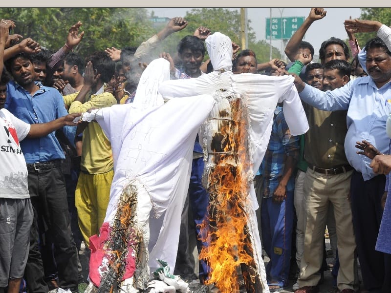 protest against nit srinagar